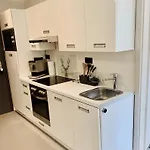 Besotel Mettmann- 20 2 Standorte 35 Schlafzimmer 29 Badezimmer 52 Betten Fuer 73 Gaeste 4* Mettmann