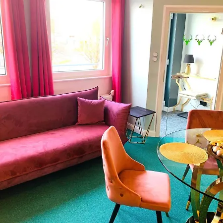 Aparthotel Besotel Mettmann-schicke Oder Nähe Golfplatz Gruiten Und Neandertal Mit Glasfaser Wlan Und Parkplatz-viele Schlafzimmer Mit Bad En