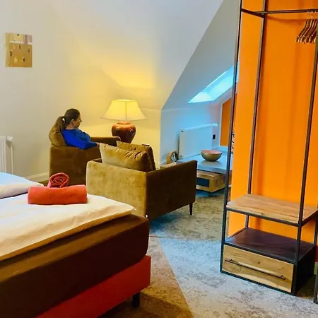 Besotel Mettmann-schicke Oder Nähe Golfplatz Gruiten Und Neandertal Mit Glasfaser Wlan Und Parkplatz-viele Schlafzimmer Mit Bad En Aparthotel