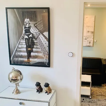 Besotel Mettmann- 20 2 Standorte 35 Schlafzimmer 29 Badezimmer 52 Betten Fuer 73 Gaeste Mettmann