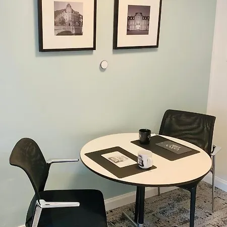 Besotel Mettmann- 20 2 Standorte 35 Schlafzimmer 29 Badezimmer 52 Betten Fuer 73 Gaeste