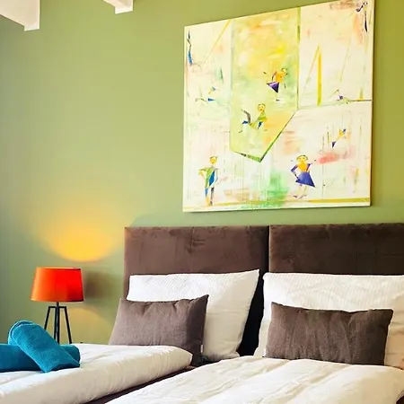 Besotel Mettmann- 20 2 Standorte 35 Schlafzimmer 29 Badezimmer 52 Betten Fuer 73 Gaeste Appart hôtel 4*