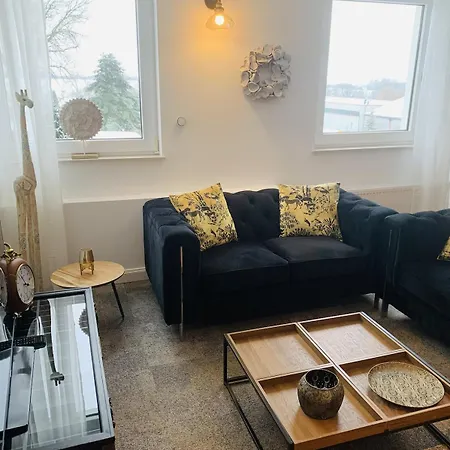 Hotel apartamentowy Besotel Mettmann- 20 2 Standorte 35 Schlafzimmer 29 Badezimmer 52 Betten Fuer 73 Gaeste Mettmann