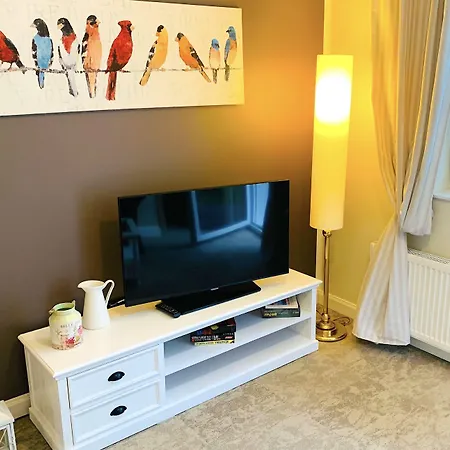 Aparthotel Besotel Mettmann-schicke Oder Nähe Golfplatz Gruiten Und Neandertal Mit Glasfaser Wlan Und Parkplatz-viele Schlafzimmer Mit Bad En 4*