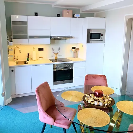 Besotel Mettmann- 20 2 Standorte 35 Schlafzimmer 29 Badezimmer 52 Betten Fuer 73 Gaeste Appart hôtel 4*