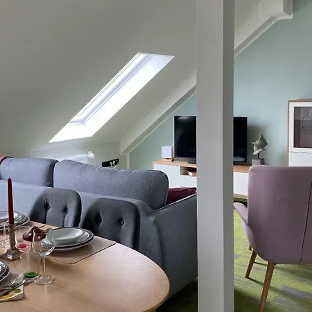 Besotel Mettmann-schicke Oder Nähe Golfplatz Gruiten Und Neandertal Mit Glasfaser Wlan Und Parkplatz-viele Schlafzimmer Mit Bad En Aparthotel 4*