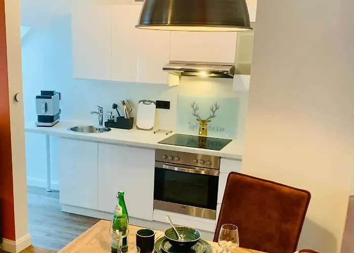 Besotel Mettmann- 20 2 Standorte 35 Schlafzimmer 29 Badezimmer 52 Betten Fuer 73 Gaeste 4* Mettmann