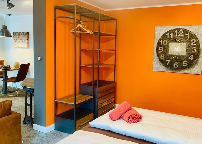 Besotel Mettmann- 20 2 Standorte 35 Schlafzimmer 29 Badezimmer 52 Betten Fuer 73 Gaeste 4* Mettmann
