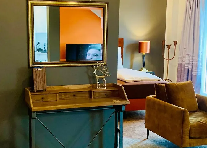 Aparthotel Besotel Mettmann- 20 2 Standorte 35 Schlafzimmer 29 Badezimmer 52 Betten Fuer 73 Gaeste 4*