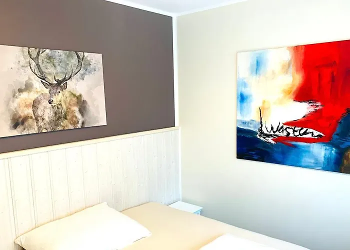 公寓式酒店 Besotel Mettmann- 20 2 Standorte 35 Schlafzimmer 29 Badezimmer 52 Betten Fuer 73 Gaeste 梅特曼