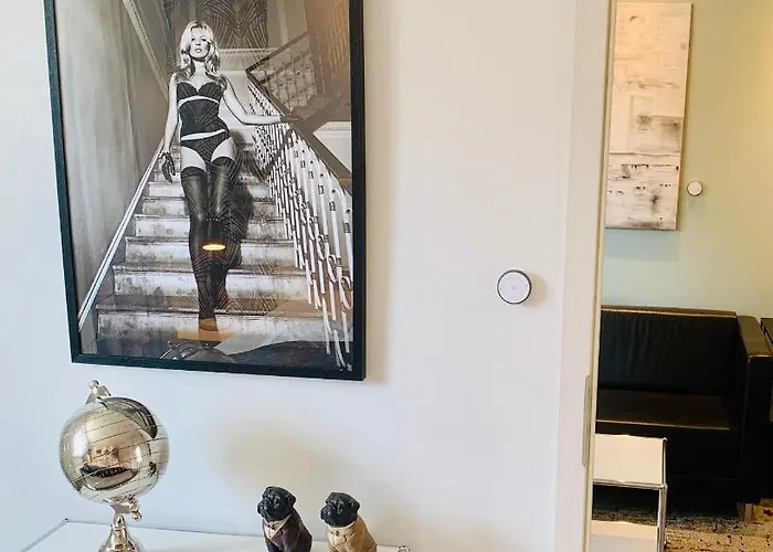 Besotel Mettmann- 20 2 Standorte 35 Schlafzimmer 29 Badezimmer 52 Betten Fuer 73 Gaeste Mettmann