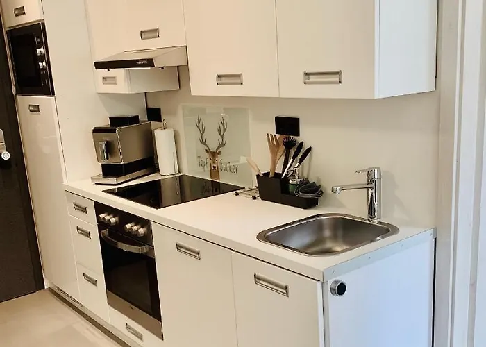 Besotel Mettmann- 20 2 Standorte 35 Schlafzimmer 29 Badezimmer 52 Betten Fuer 73 Gaeste 4* Mettmann