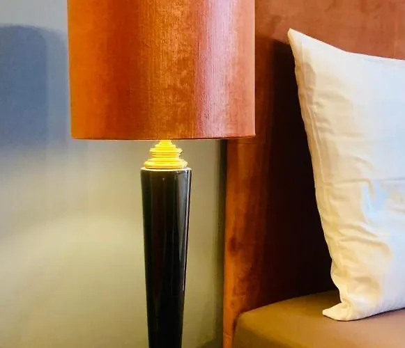 Aparthotel Besotel Mettmann- 20 2 Standorte 35 Schlafzimmer 29 Badezimmer 52 Betten Fuer 73 Gaeste