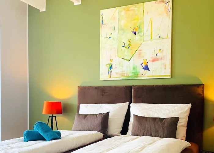 Besotel Mettmann- 20 2 Standorte 35 Schlafzimmer 29 Badezimmer 52 Betten Fuer 73 Gaeste Aparthotel 4*