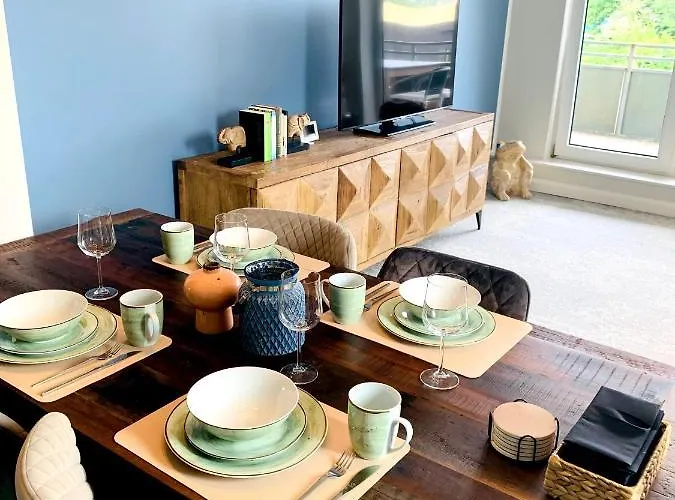 Besotel Mettmann- 20 2 Standorte 35 Schlafzimmer 29 Badezimmer 52 Betten Fuer 73 Gaeste 4* 梅特曼