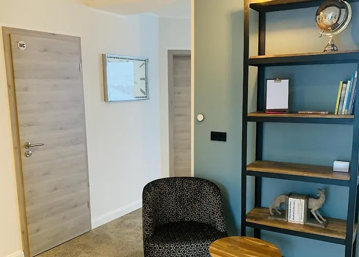 Aparthotel Besotel Mettmann- 20 2 Standorte 35 Schlafzimmer 29 Badezimmer 52 Betten Fuer 73 Gaeste 4*