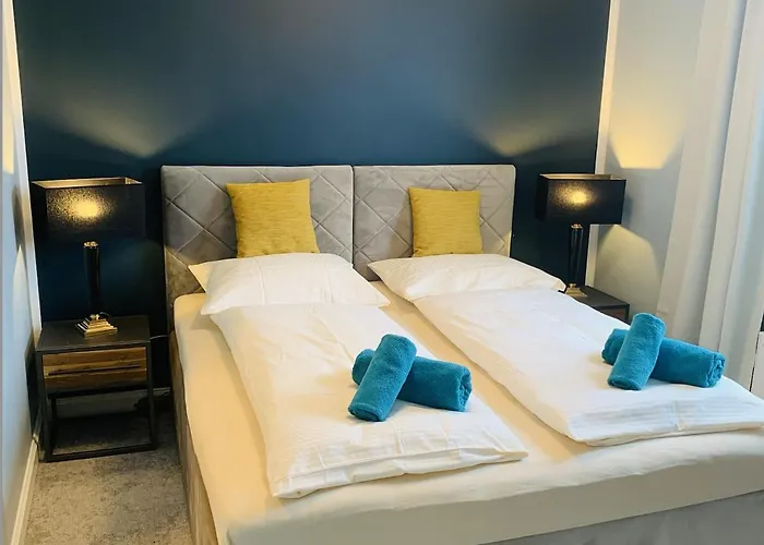 Besotel Mettmann- 20 2 Standorte 35 Schlafzimmer 29 Badezimmer 52 Betten Fuer 73 Gaeste 梅特曼