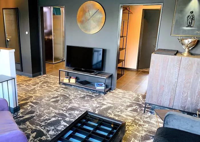 Aparthotel Besotel Mettmann- 20 2 Standorte 35 Schlafzimmer 29 Badezimmer 52 Betten Fuer 73 Gaeste Mettmann