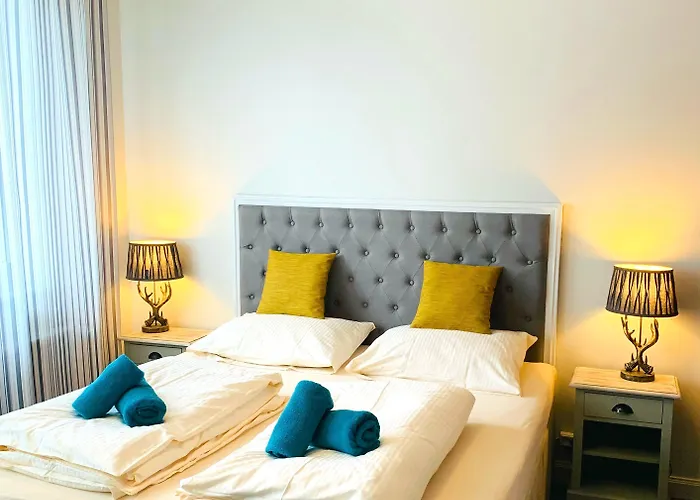 Besotel Mettmann- 20 2 Standorte 35 Schlafzimmer 29 Badezimmer 52 Betten Fuer 73 Gaeste