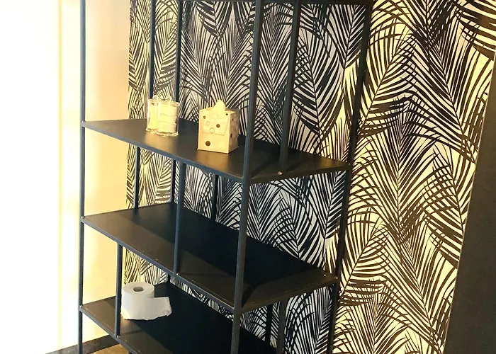 מלון דירות Besotel Mettmann- 20 2 Standorte 35 Schlafzimmer 29 Badezimmer 52 Betten Fuer 73 Gaeste מטמן