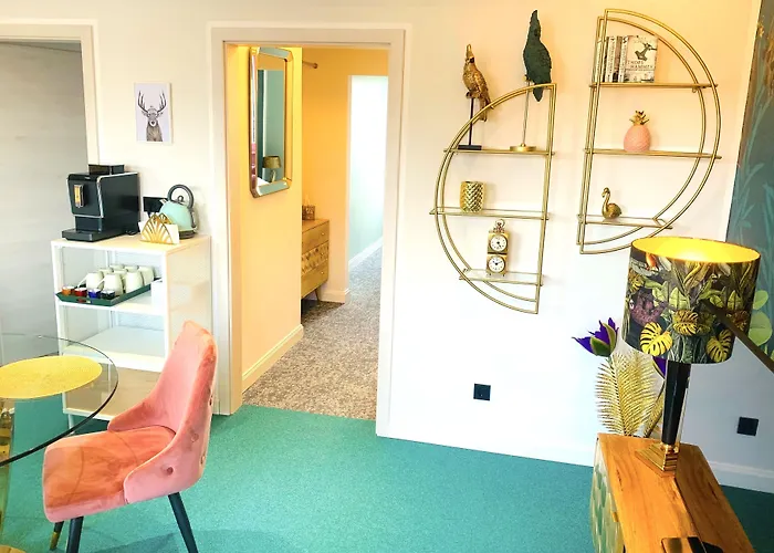 Besotel Mettmann- 20 2 Standorte 35 Schlafzimmer 29 Badezimmer 52 Betten Fuer 73 Gaeste 4* Mettmann