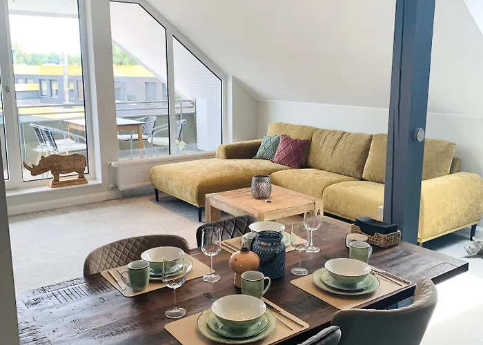 Besotel Mettmann- 20 2 Standorte 35 Schlafzimmer 29 Badezimmer 52 Betten Fuer 73 Gaeste 4*